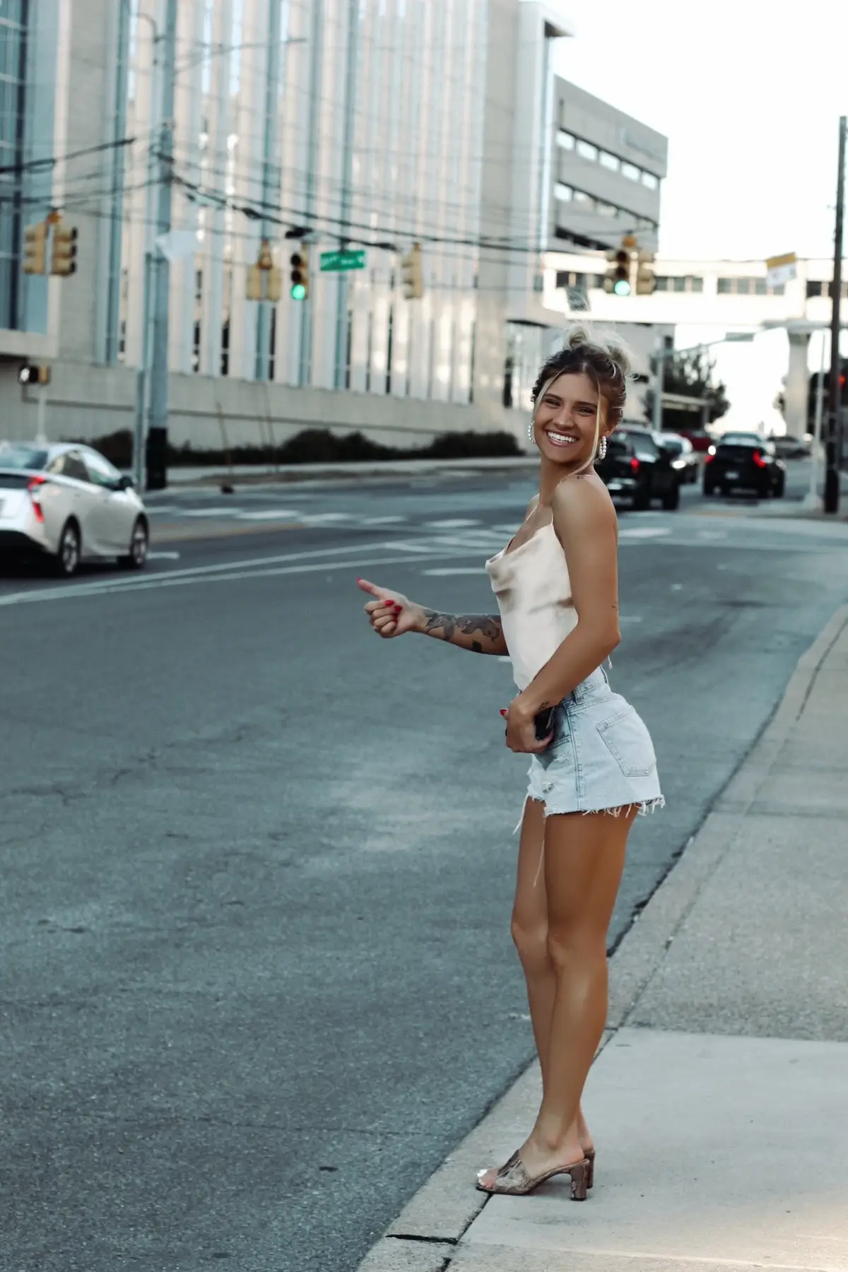 #hitchhikers #nashvilletn #model #photography #heels 