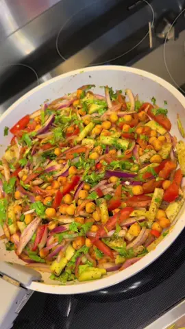 My favorite Salad 👌🏻😋 #fouryoupage #salad #healthyfood 