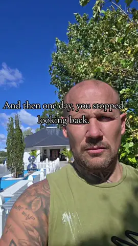 stop looking back , your not going that way ! 🥰 #HealingJourney #happyagain #lifeiswhatyoumakeit #fyp 