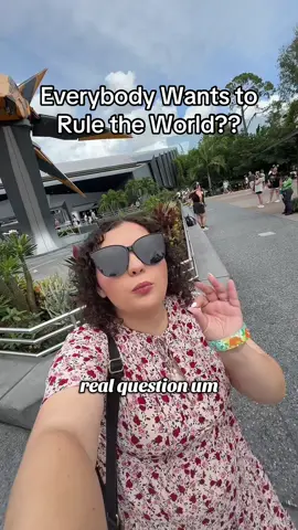 What’s the why? #guardiansofthegalaxycosmicrewind #epcot #cosmicrewind 