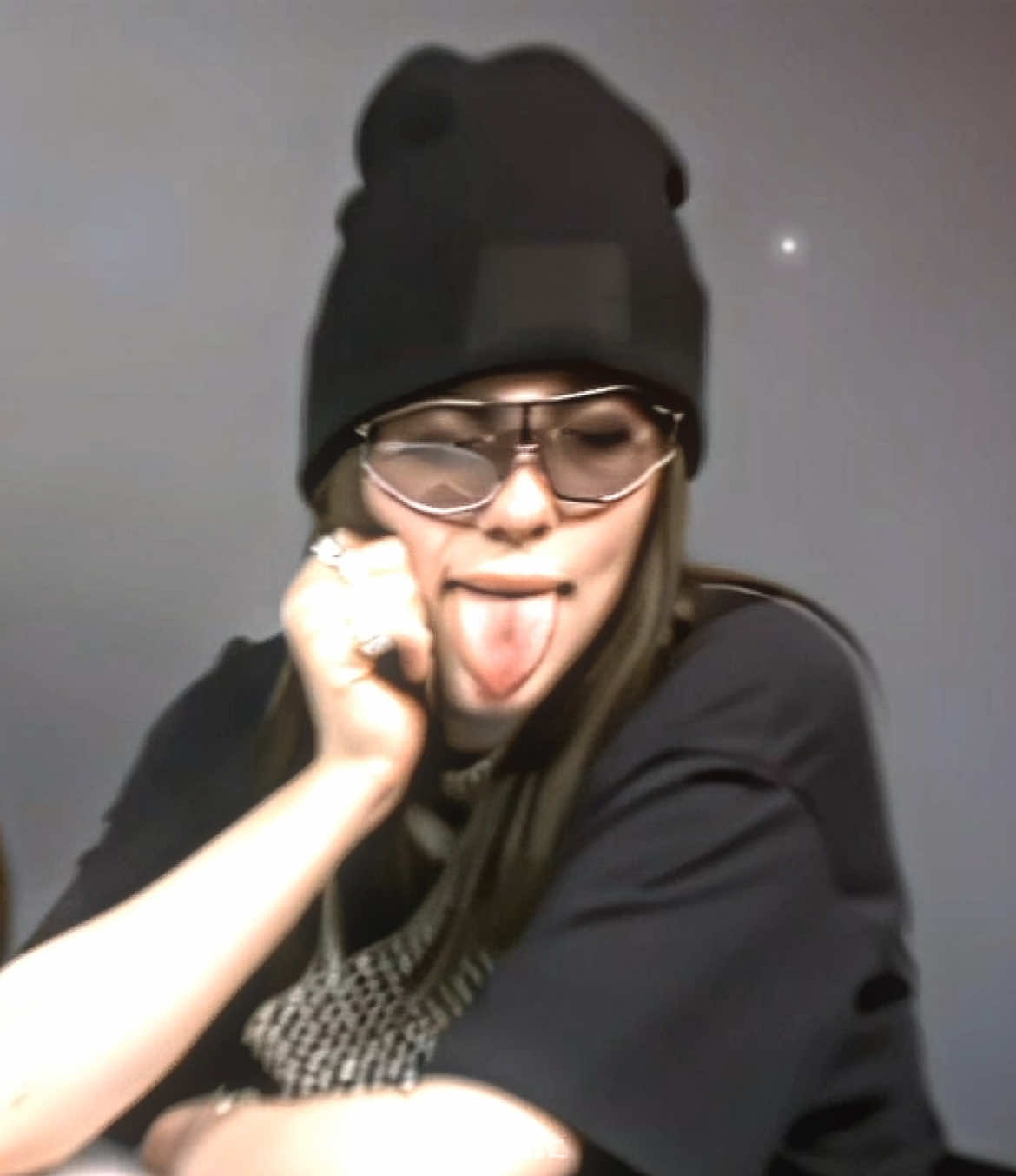 side to side || #billieeilish #billieeilishedits #billieeilishinterview #fyp #xybca  > cc : mine  > scp : @𝐌𝐀𝐍𝐍𝐘™ / @overbills  > some shakes : @overbills  > ib : mine 