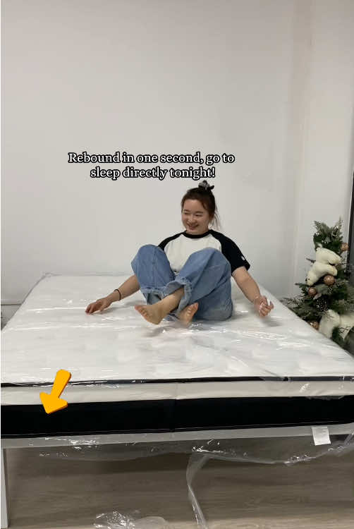 Wow! I really can't imagine how comfortable it will be to sleep with this mattress every day!!#LanguageLearning #tiktok #tiktokshop #foryou #foryoupage #fyp #comfortfood #life #Home #homegoods #capcut #sunny #sea #helathy #tiktokshoprestock #getreadyforfashionweek #pant #bomassmattress 