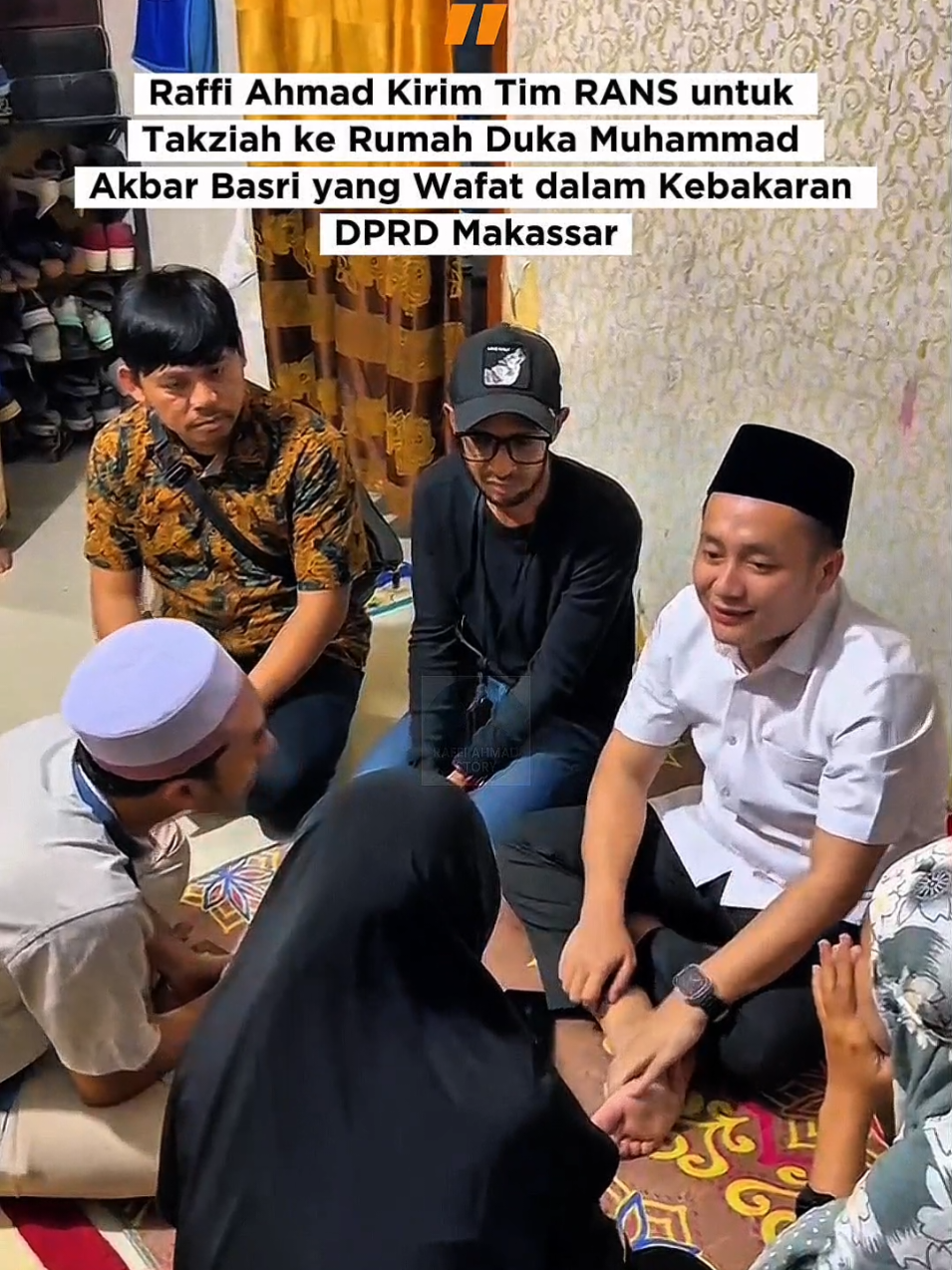 Raffi Ahmad kirim Tim RANS untuk menyampaikan doa & belasungkawa kepada keluarga Muhammad Akbar Basri. Semoga almarhum diterima di sisi terbaik-Nya dan keluarga tabah menghadapi cobaan ini - - - #raffikayahati #raffiahmad #raffiorangbaik #makassar #fyp 