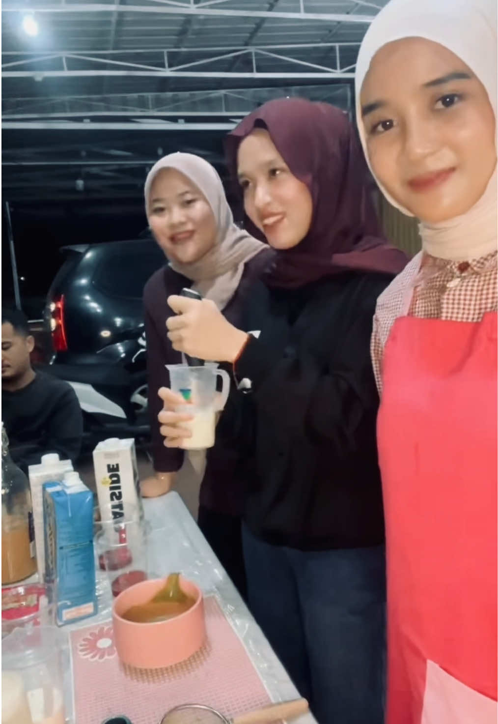 on duty 💚🩷💚 #tanjungpinang #purematcha #fypage #matcharista #fyp 