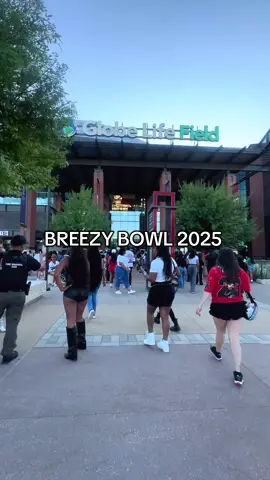 I had the best time 🥹🤍  #fyp #virgo #30thbirthday #breezybowl #chrisbrown 