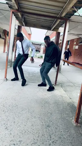 zeketheee!!!🤣🔥🫵🏾@ukhayela🫡 #fypppp #amacombo #dance #viraltiktok #southafricatiktok🇿🇦 
