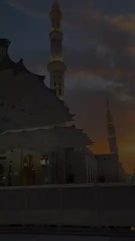 #زينوا #يوم_الجمعة بـ #الصلاة_على_النبى   اللهم صل وسلم على نبينا ‎#محمد_ ﷺ ❤️