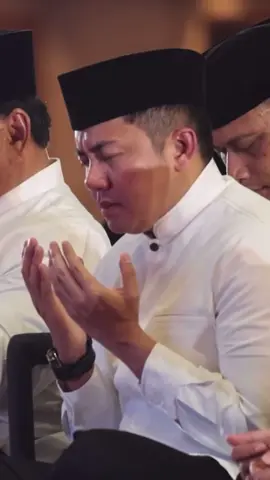 Letkol Teddy hari ini mendampingi Presiden Prabowo menghadiri Peringatan Maulid Nabi Muhammad SAW 1447 H ✨ 📍Masjid Istiqlal, 4 Sep 2025