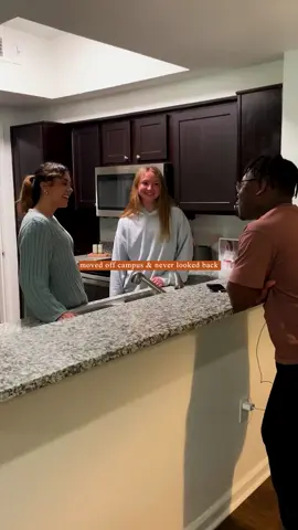 never living in a dorm again🙈 #txst #bobcats #txstate #sanmarcostx #studentlife #offcampushousing #studentliving #studenthousing #student #college #collegelife #dakotaranch #dakotaranchapartments #premiumcountryliving #univeristy #unilife #universitylife #uni #collegestudent