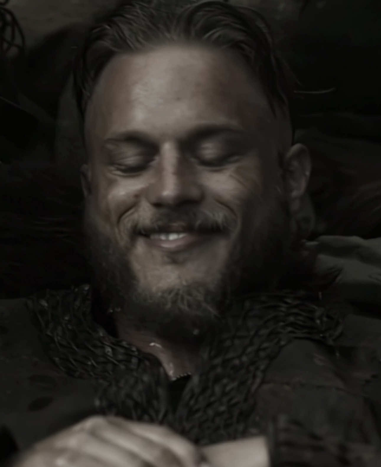 #ragnarlothbrok #ragnarlothbrokedit #vikings #foryoupage #explore 