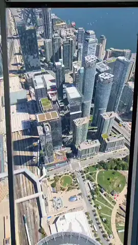 اینجا همون جاییه که آرزوها واقعی میشن 🏙️❤️#