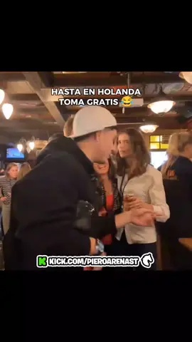 😂 @PIEROARENAST🍼 #holanda #humor #show #viral #fyp 