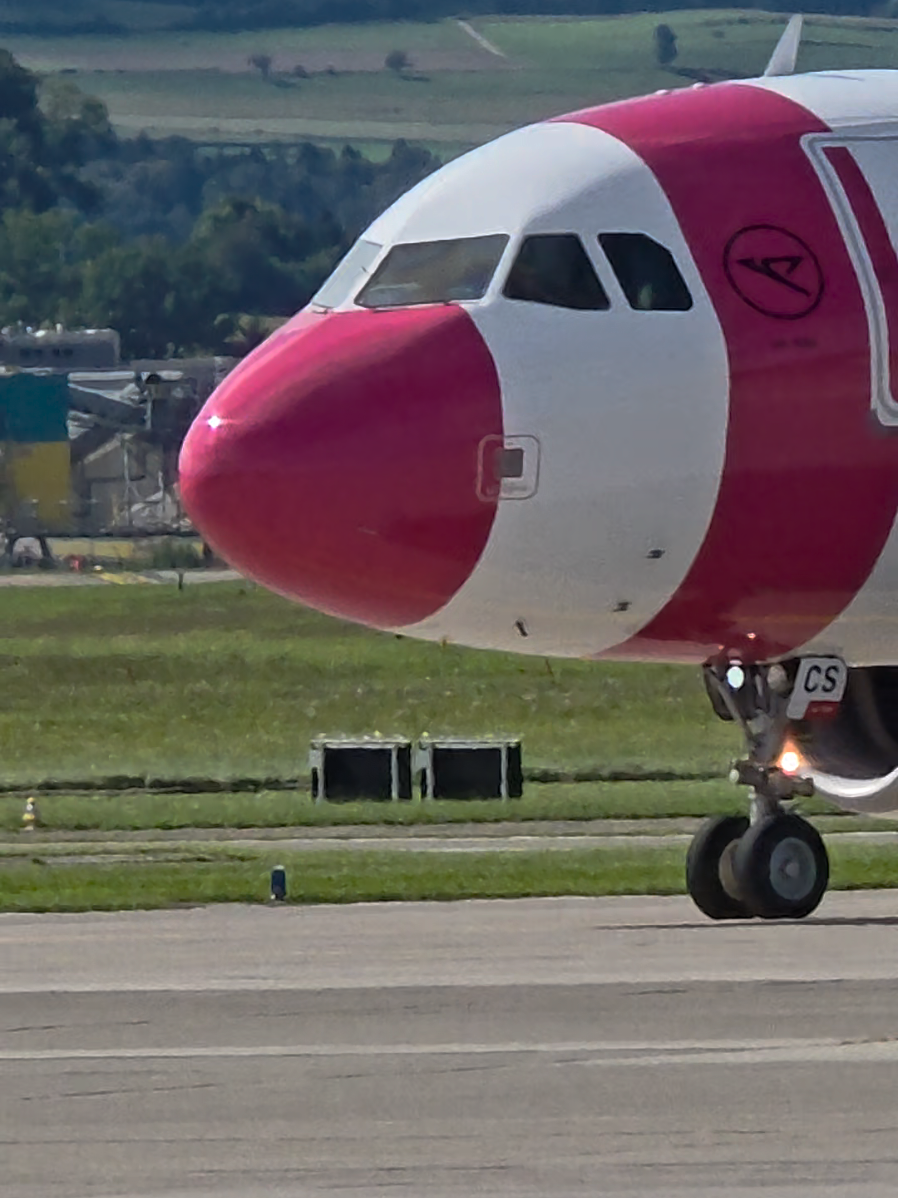 the pink Beauty A320 from @Condor Airlines  comes to the Gate ✈️ @Zurich Airport  #condor #aviationdaily #tiktokaviation #viral #fyp  @Marc Helbling 🇨🇭🇨🇭🇨🇭🇨🇭 @AirportworkPascal @Planetravel @sachse.leipzig @Planespotters.Madrid @ZrhJets @spotting.zrh97 