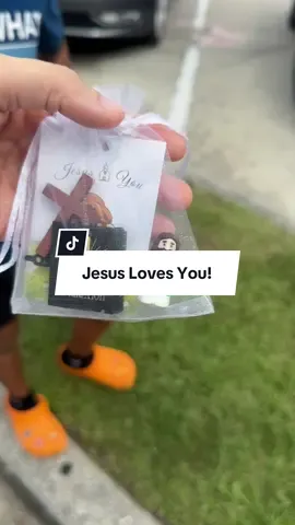 Sharing the goodness of our Father everywhere we go!! #jesuslovesyou #yeshua #yhwhistheway #blessedlife #spreadlove 