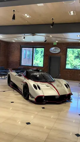This Huayra🤍