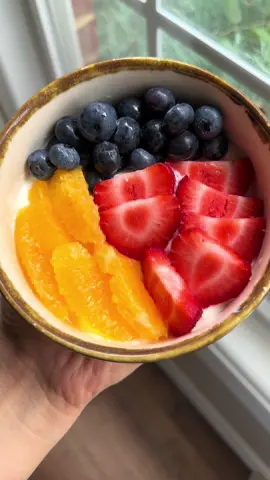 Another yogurt bowl  #fyp #yogurtbowl #berries #orange #highprotein 