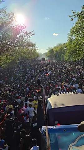 Gade moun devan vicela dèyè pi rèd🙅‍♂️😈 #ZOUKOUTAP #KINGOFTHEPARKWAY 