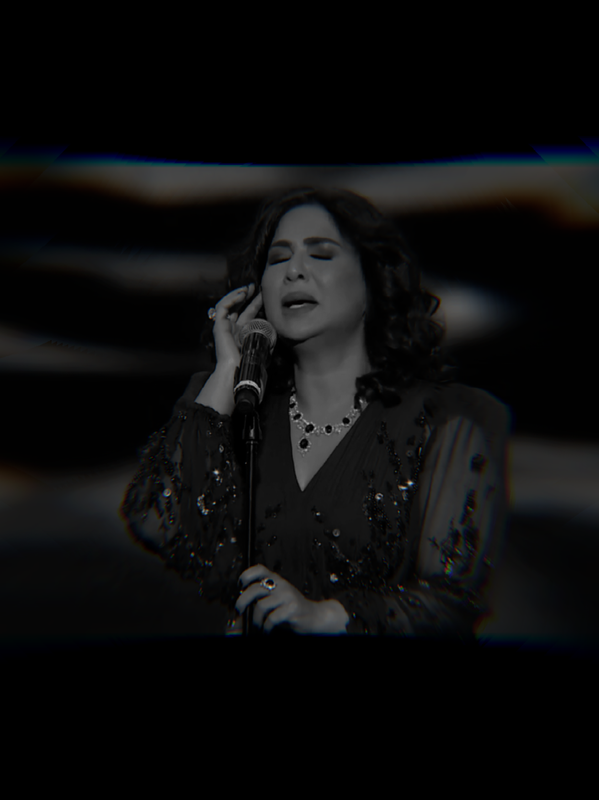 مالك اشواقي❤️ @نوال  #نوال_الكويتيه #القلوب_الساهيه #فنانة_العرب #نوال #الشعب_الصيني_ماله_حل😂😂 
