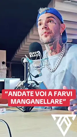 EMIS KILLA: ‘NON VADO IN PIAZZA A PRENDERE MANGANELLATE!’ 🚨🔥” 🔥 🎤 A Say Waaad? su Radio Deejay, il rapper spiega perché non si espone politicamente: “Ho famiglia, soldi e stabilità. Perché dovrei rischiare manganellate? A protestare dovrebbero essere quelli che non arrivano a fine mese, non chi ha tanto da perdere.” 💬 Parole che dividono i social: coraggio o egoismo da VIP? #emiskilla #saywaaad #wadcaporosso #radiodeejay #rapitaliano                     