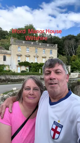 #fyp #viral #foryoupage #fy #ilford#manor#wiltshire#beatifull #england #uk #countryside … A lovely walk in the Wiltshire countryside next to the Ilford Manor House here in Wiltshire on a lovely sunny afternoon… Enjoy 