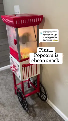 Replying to @Darkebe popcorn machine for the win #popcorn🍿 #popcornmachine #uniquegifts #familygift 