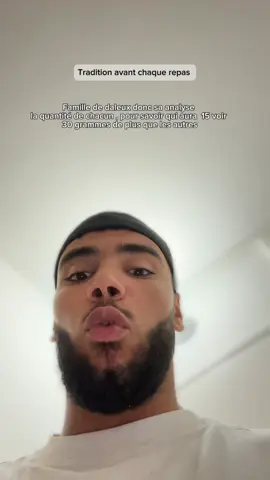1er qui vient ( avec une bonne analyse ) repart avec la plus grosse part 😂