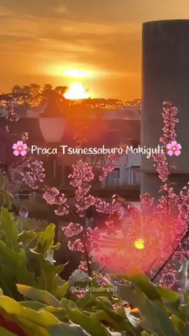 🌸 Praça Tsunessaburo Makiguti 🌸 Um cantinho pouco conhecido, que durante a floração das cerejeiras se transforma em um cenário encantador. Vale a visita e rende momentos únicos em Curitiba! ✨ 📍 Rua Eduardo Couture, 206-274 – Jardim das Américas, Curitiba 🌸 Floração: entre o final de junho e o início de julho #CuritibaBrasil #Curitiba #Paraná #Sakura #PraçaTsunessaburoMakiguti