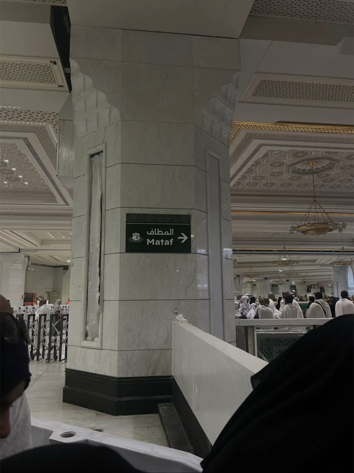 alhamdulilah, completing umrah was the best thing that ever happened to me. May Allah accept my umrah and allow those who have gone to return, and to invite those who haven’t gone in sha Allah. 🤍 wearing my the female version of an ihram made me  feel so cleansed and purified alhamdulilah, I could talk about my umrah experience forever and even then it is not enough to encompass the true extent of my admiration and appreciation for being able to experience this and being invited to the holy land🥹🤍  #makkah #islamic 