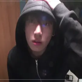 Eu peço  que os dois pfv me me amamentam 🥺 #foryou #minklxv #viral #jungkook #bangchan 