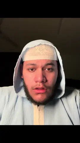 أكثروا من الصلاة على النبي.