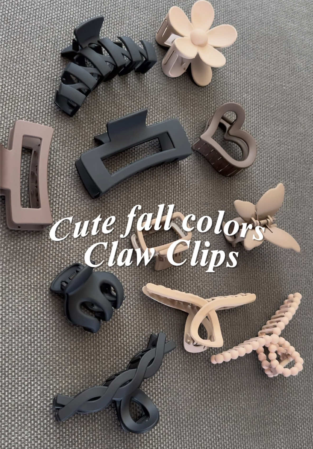 How cute are this claw clips 🤎🤎 #clawclip #clawcliphairstyles #hairclipstyle #hairclips #clawclips 