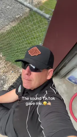 The sound TikTok gave me.🤣🤙🏼 #fyp 