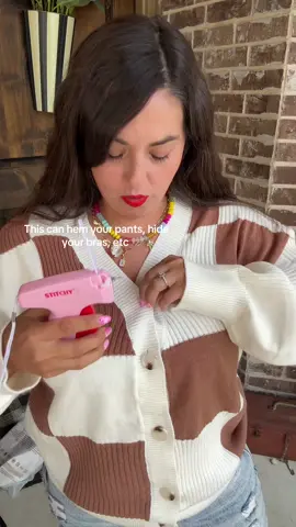 The viral fashion tool every wardrobe needs 👗✨ Stitchy makes quick clothing fixes easy — no sewing, no glue, no hassle. Perfect for hemming pants, closing shirt gaps, or adjusting cuffs in seconds. Compact and portable, this little tool is a game changer for moms, travelers, and anyone who wants to look polished fast. Add Stitchy to your styling kit and never stress a wardrobe emergency again! #TikTokMadeMeBuyIt #TikTokShopSummerTurnUp #TikTokShopCreatorPicks #TiktokShopBackToSchool #creatoricons     @Shop Tucky 