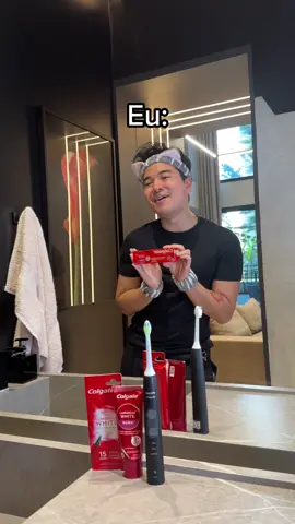 Você é uma pessoa normal ou é igual a mim? 🗣 KSKSKSKS JUROOO, eu faço tudo isso vey… marca os migos que também fazem 👀 E ó, deixa eu dar uma dica pra vocês: cuidar do sorriso faz toda a diferença pra gente se sentir confiante. A Colgate Luminous White Glow remove até 10 anos de manchas vei! E pra dar aquela reforçada tem a caneta clareadora que age enquanto durmo e tira até 15 anos de manchas em 1 semana, maluco né? Vem dar um glow no seu sorriso também! #DêUmGlow @Colgate Brasil *publi