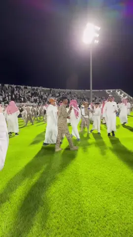 لقطة الختاام🤍#القوات_البريه_الملكيه_السعوديه #عسكرية #معهد_سلاح_المهندسين #حفرالباطن_الان 