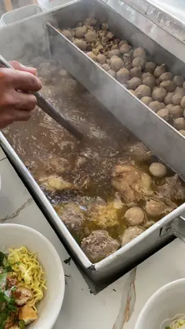Momen liburan iki pinarak di warung kami bolo 🥰 #baksomastoy  #bakso  #mieayambakso  #mieayam  #temanggung 