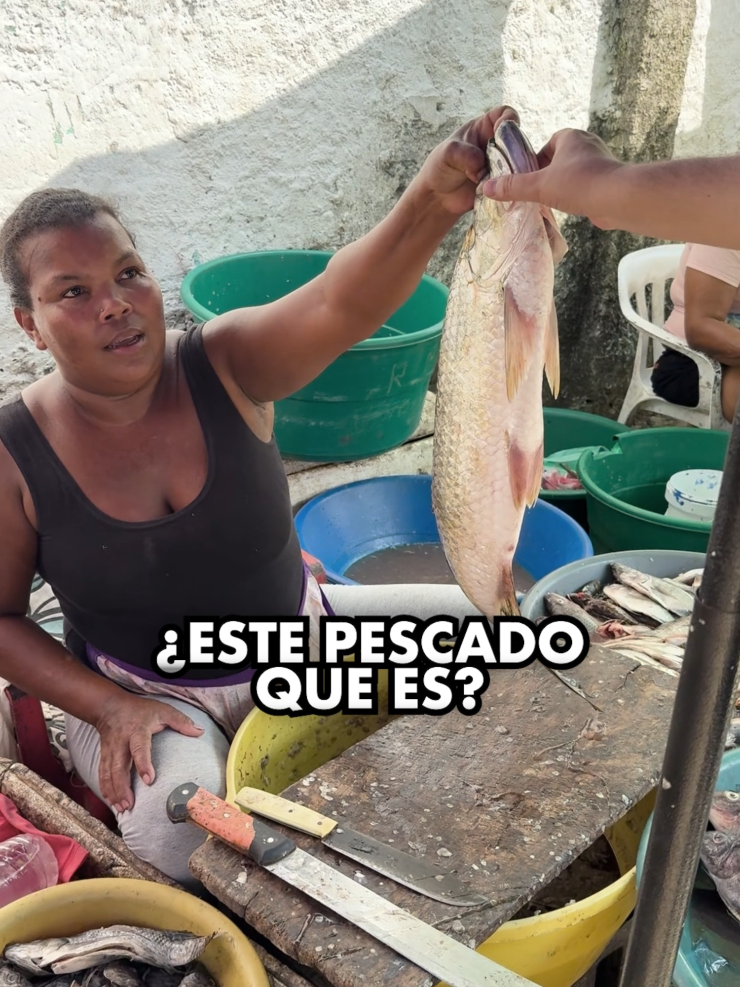 Increible el estado en el que trabajan estas mujeres 🥲 #plazademercado #indignacion #mercado #pescado #marialabaja #campesinos #comerciantes