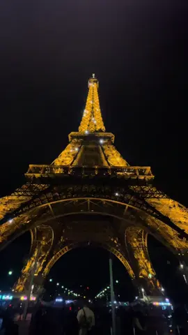 #eiffel #eurosummer @marissa mcnamara 