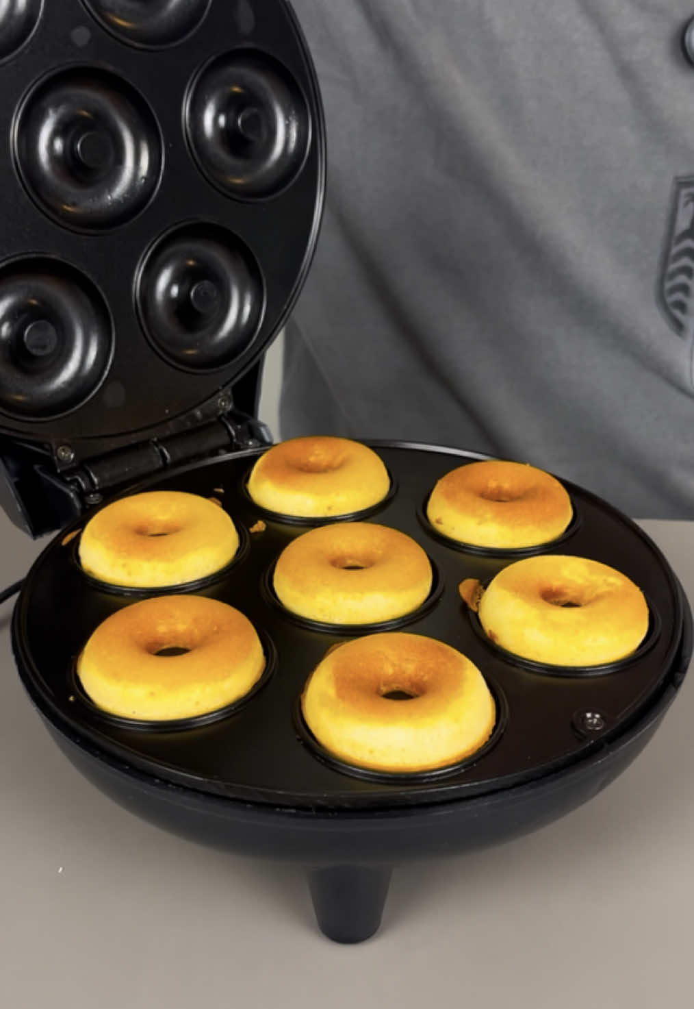 Produto incrível da Shopee! Produto 338 - link na bio #foryou #foryoupage #minicakedonuts #donuts #maquinadedonuts 