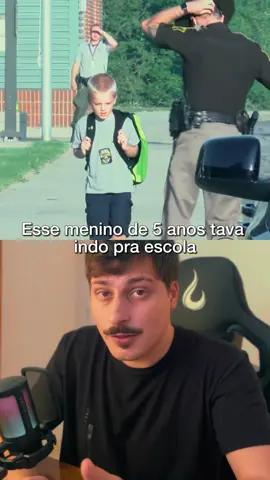 Ninguém entendeu nada quando o viu acompanhado por tantos policiais 