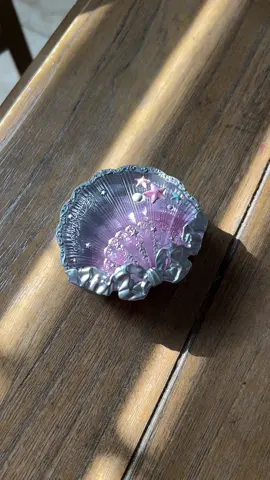 ✨🐚The most MESMERIZING Blush 🧜‍♀️ ✨🐚 The perfect pink, the perfect blend and the most perfect Packaging 😍 #makeuptok #makeuphacks #tiktokmademebuyit #fypシ #MomsofTikTok 