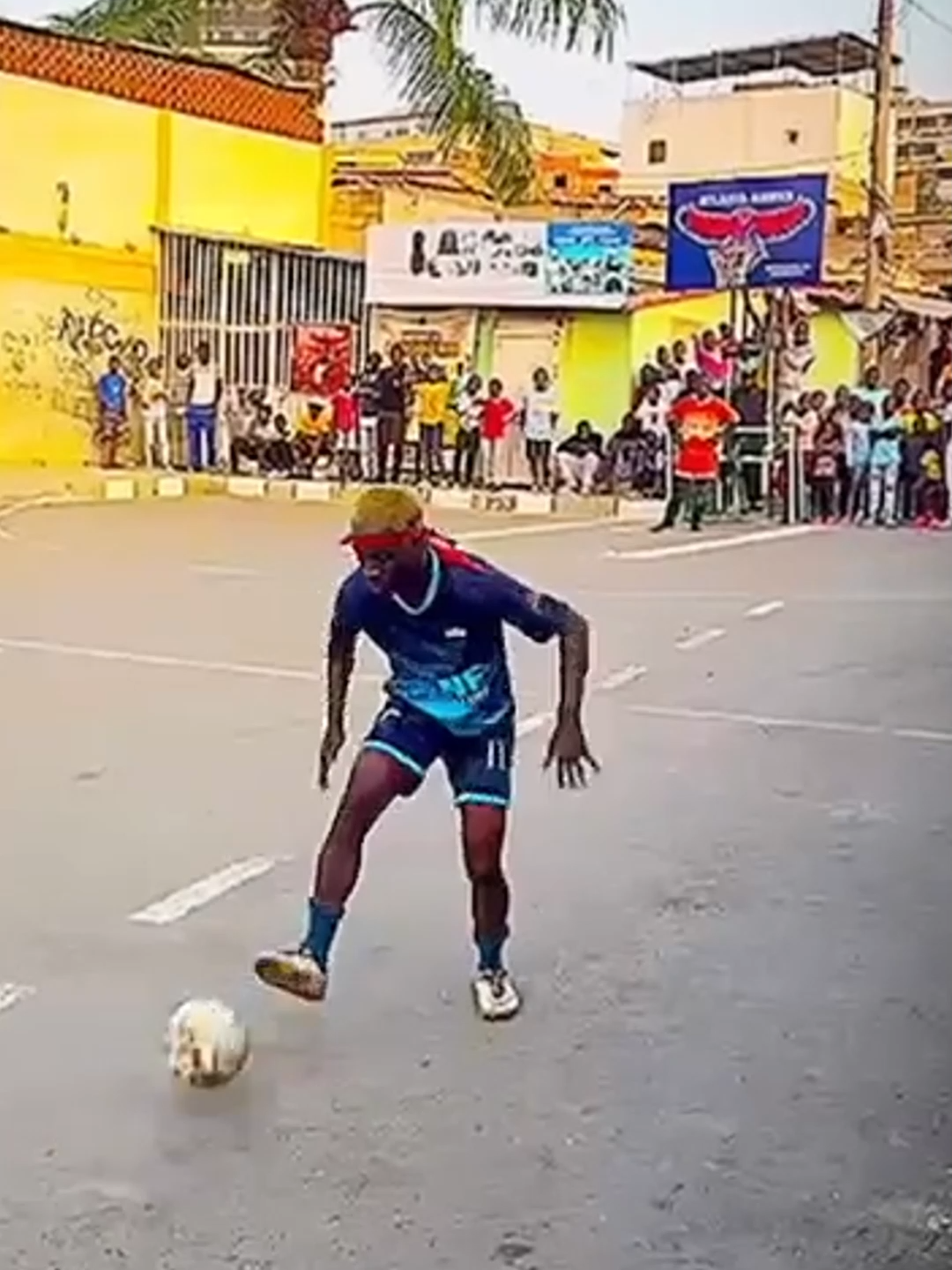 que jugada es esa?  kick : Ronald_Rolld #fyppppppppppppppppppppppp #viral #peruesclave #t #fyf #lima #viralvideo #viraltiktok #tiktokperu🇵🇪 #kick #kickPeru #paratiiiiiiiiiiiiiiiiiiiiiiiiiiiiiii #saludmental #futbolafrica #africa #africantiktok #futbol #futsalplayer #futsalskills