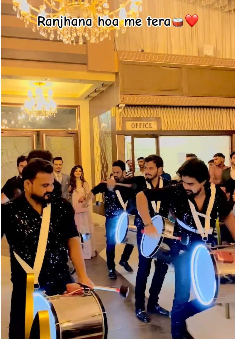 Ranjhana hua me tera🥁❤️#artandculturegroup #tenordrum #weddingevent #bridegroom #baratevent 