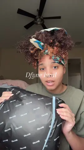 Can’t wait until I can start working out again// currently can’t bc the accident but it’s okay 🤗 @DFYNE #dfyne #dfynehaul #haul #gymclothing 