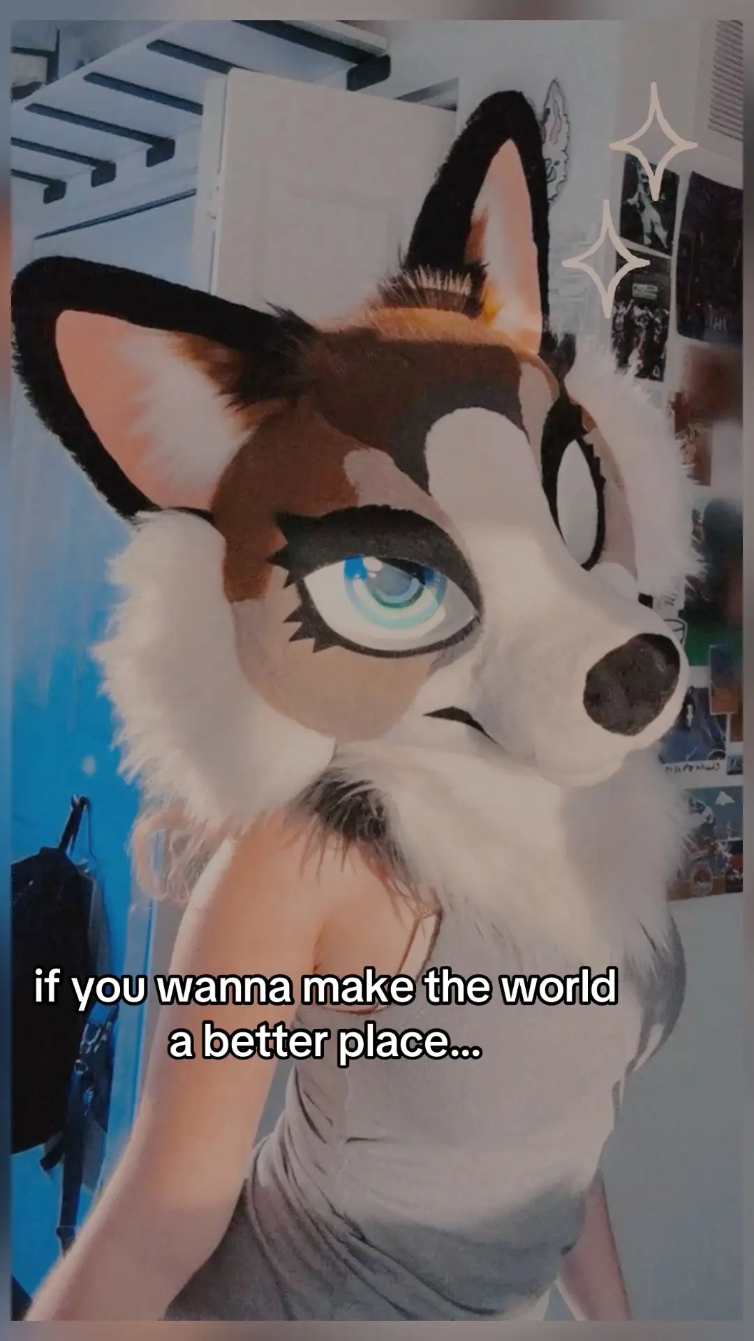 i miss the smell of my fursuit 