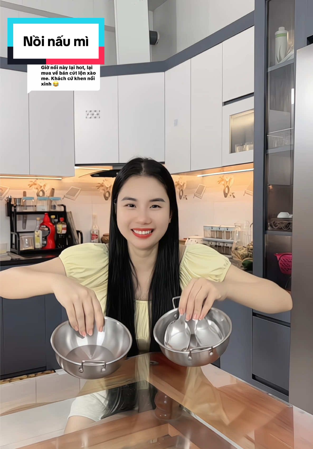 Trả lời @Bán hàu nướng có tâm =)) nồi inox ăn mì nấu mì lại còn tặng thìa xinh xỉu ạ #noinaumi #noiinox #batnaumi #batinox 