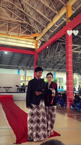 gais maaf bngt lagu nya ga ada lagi,tapi ga keberatan kan?KALIAN LUCUUUU🤩🤩🤩#smpn1patrol #promomakangajian #fyppppppppppppppppppppppp #yaree #delapanH