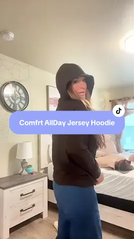 Comfrt all day Jersey hoodie is so soft and flexible perfect for every day wear #loungewear #hoodie #gymoutfit #lightweightclothing #tiktokshopfinds @Comfrt 