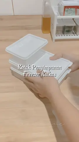 Storage nya aman disimpan di freezer yaaa 🥰 #wadahkulkas #kotakpenyimpananmakanan #foodprep #foodcontainer #storagekulkas 