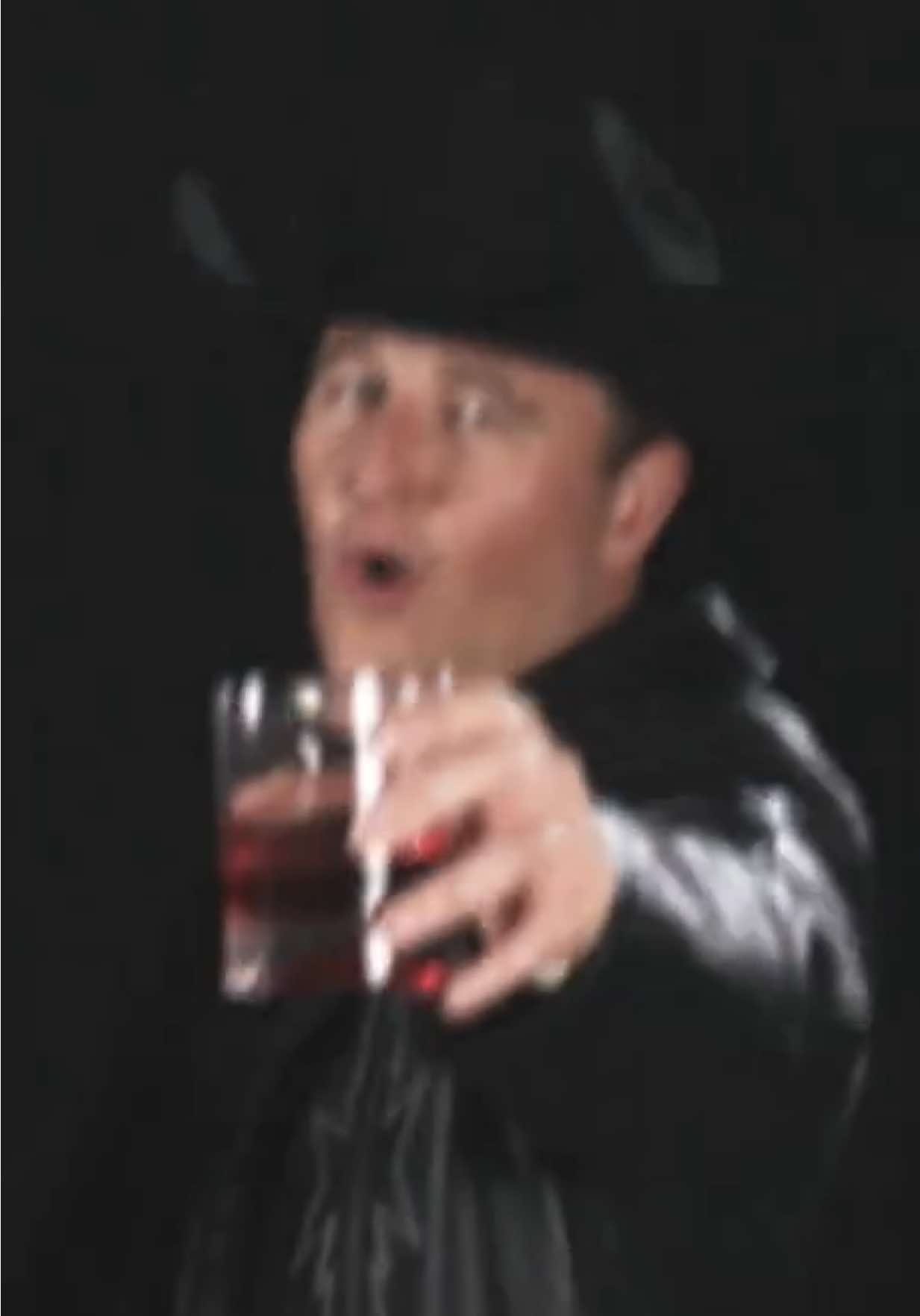 A FEW MORE HOURS UNTIL WHISKEY RAIN….YALL READY???? @Tyler Hubbard #newmusic #unreleased #countrymusic #tylerhubbard #grahambarham 